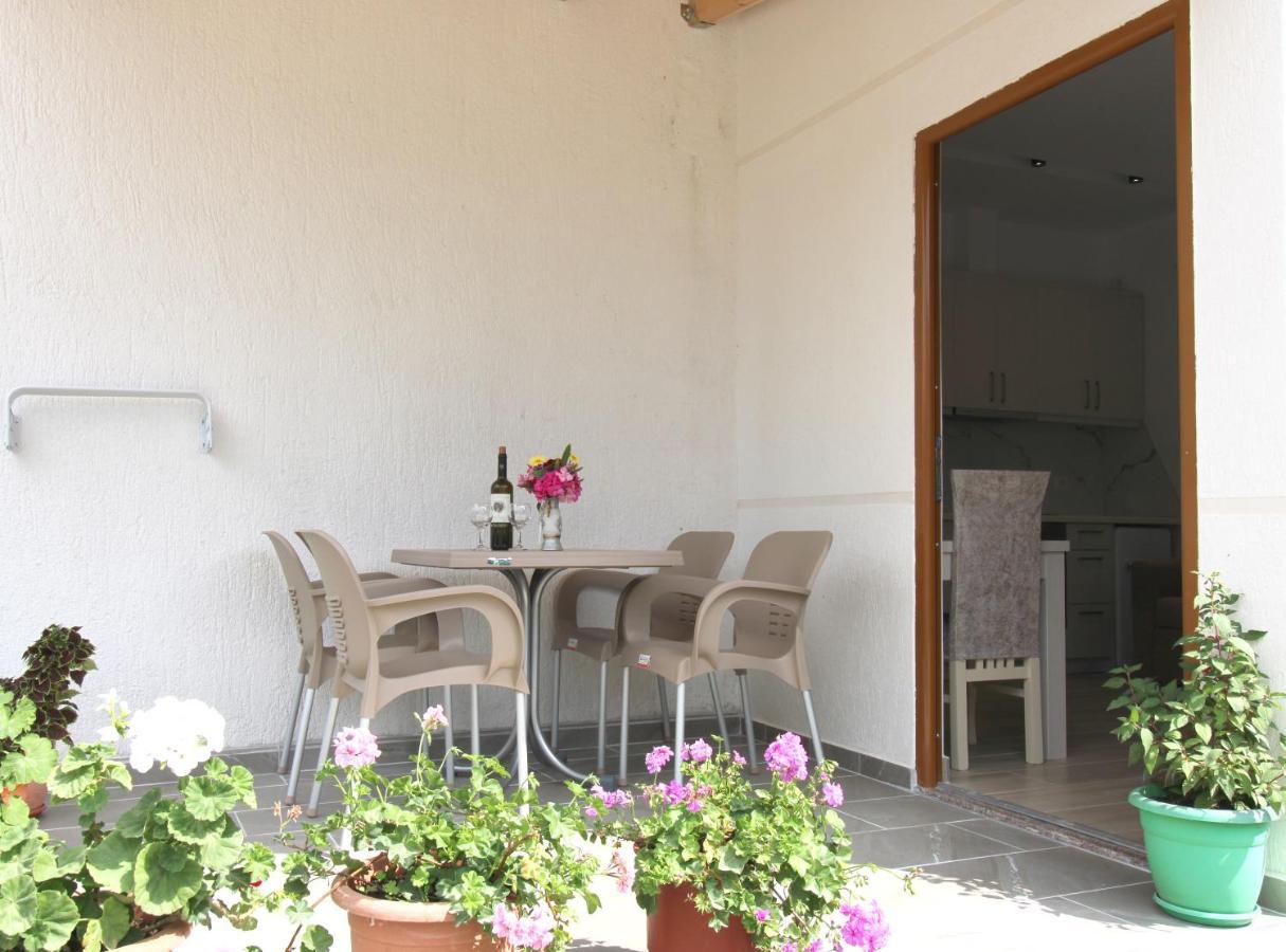 Garden Vila Ermali Ksamil Exterior photo