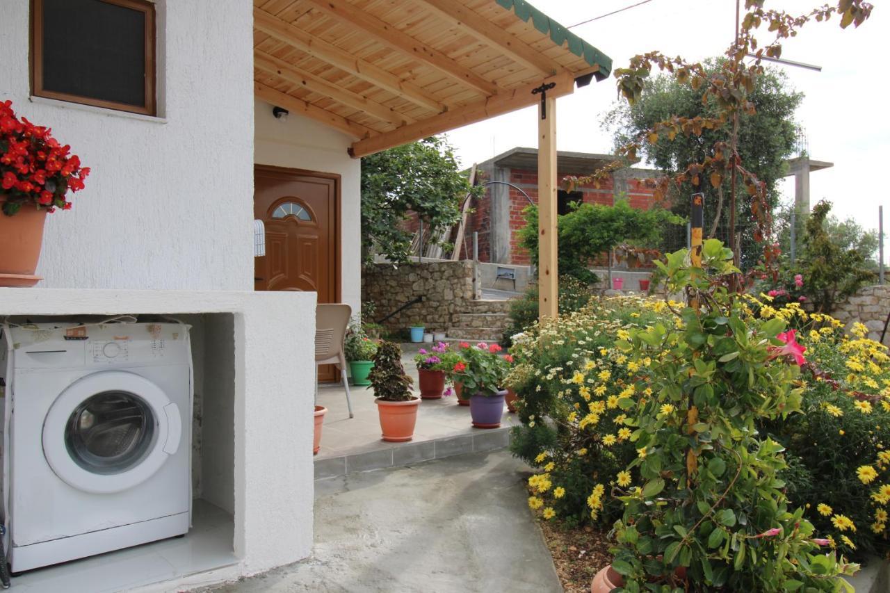 Garden Vila Ermali Ksamil Exterior photo